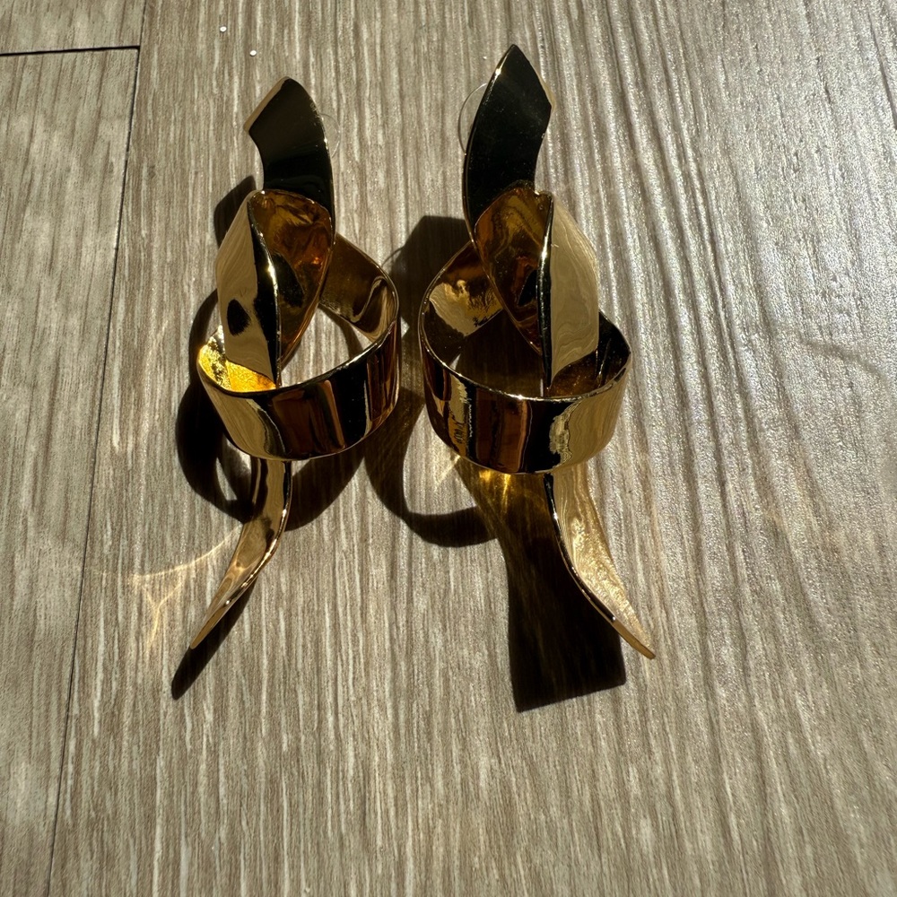 Gold Tone Twisted Earrings Fashion Jewelry